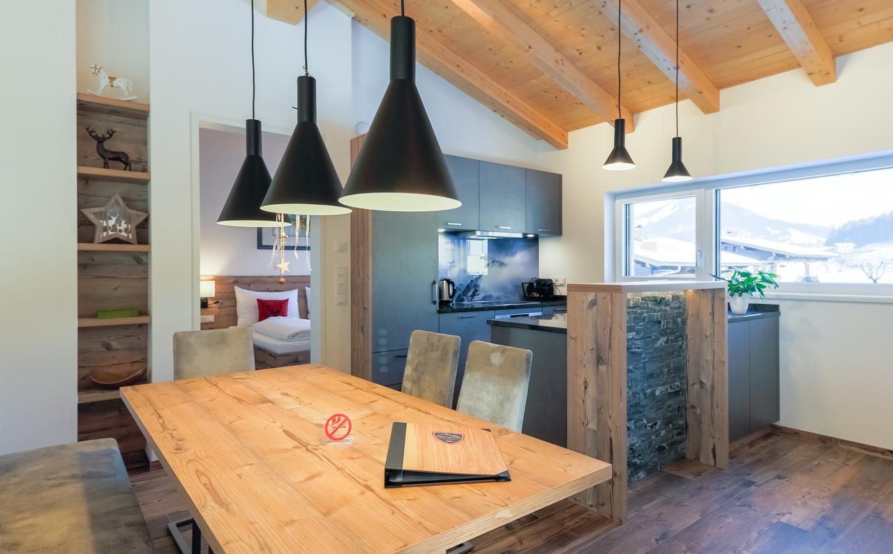 Aurora Mountain Chalet By We Rent, Summercard Included Kaprun Eksteriør billede