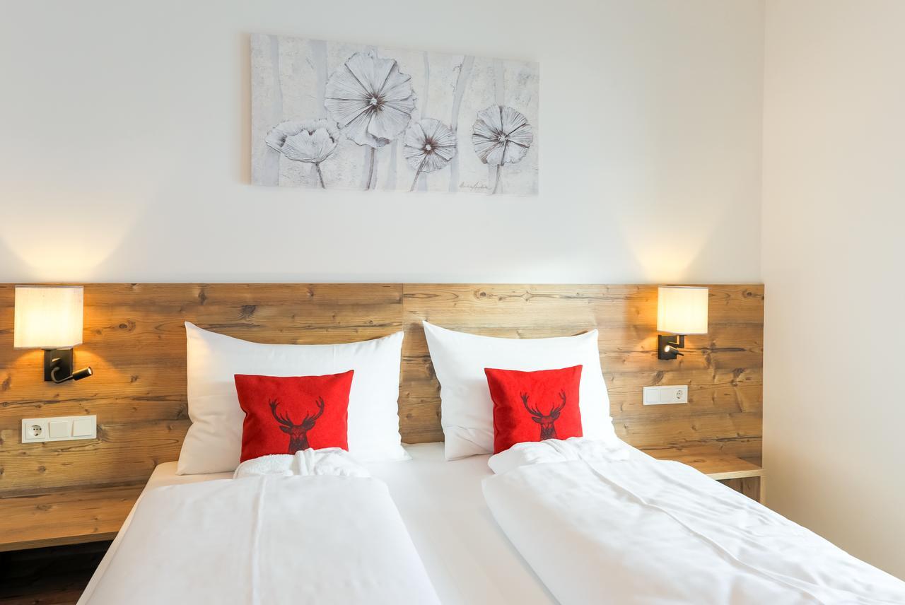 Aurora Mountain Chalet By We Rent, Summercard Included Kaprun Eksteriør billede